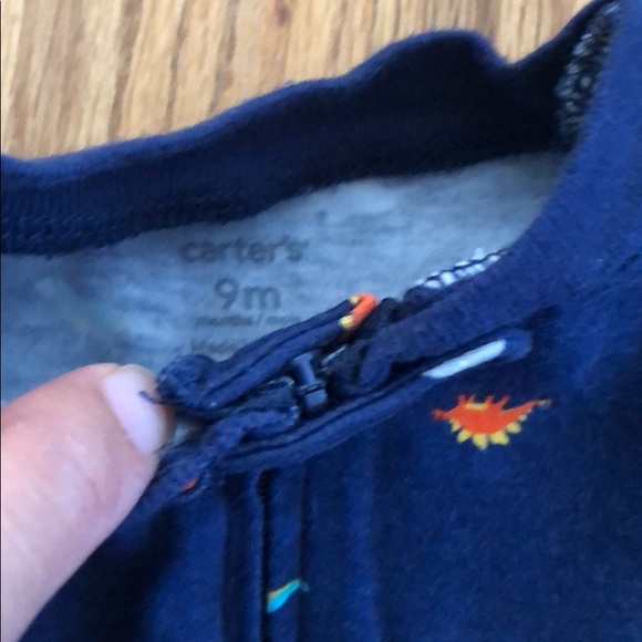 carter’s | dino footed sleeper | size 6 & 9 months - Picture 5 of 5